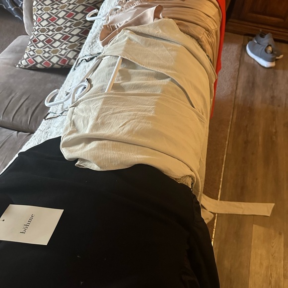 Women’s dresses bundle - Picture 4 of 16